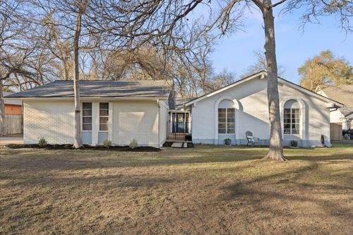 9004 Charnwood Ct, Austin, TX, 78729-4615 | Card Image