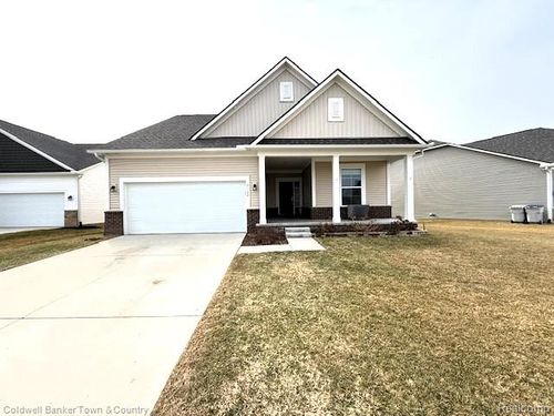 8126 Carston Ln, Brighton, MI, 48116-6822 | Card Image