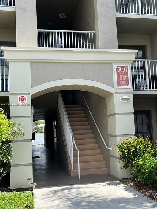 apt-102-5001 Wiles Rd, Coconut Creek, FL, 33073-4201 | Card Image