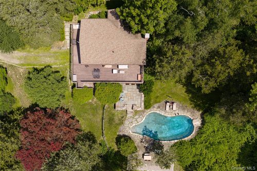 15 Horseshoe Ln, Millerton, NY, 12546-4628 | Card Image
