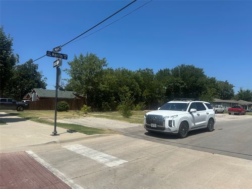 231 E Main St, Lewisville, TX, 75057-4043 | Card Image