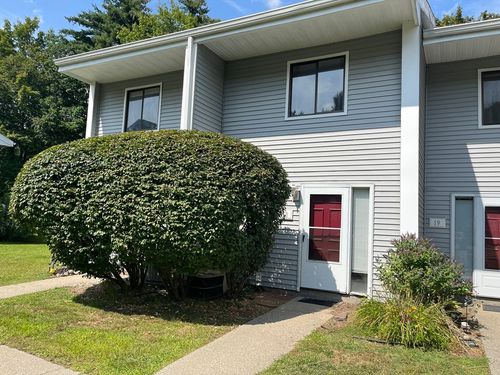 apt-d18-555 Russell Rd, Westfield, MA, 01085-2143 | Card Image