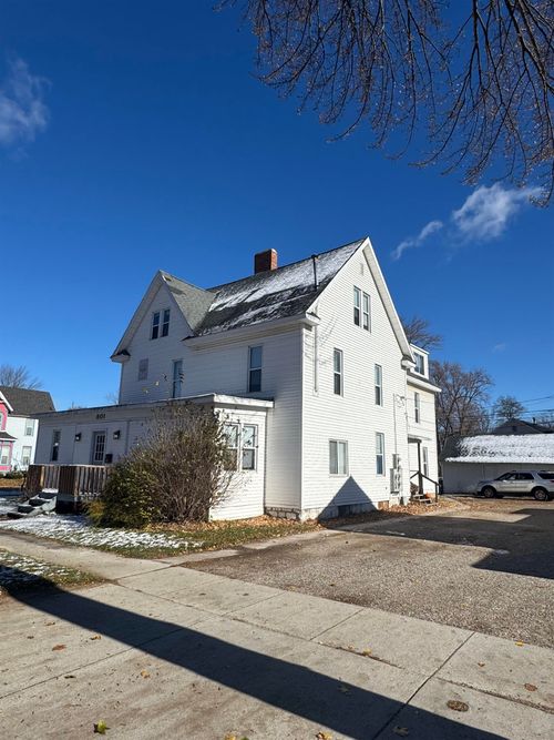 501 S University Ave, Mt. Pleasant, MI, 48858-3157 | Card Image