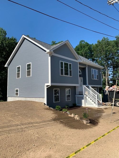 63 Brandt Ave, Dartmouth, MA, 02747-2405 | Card Image