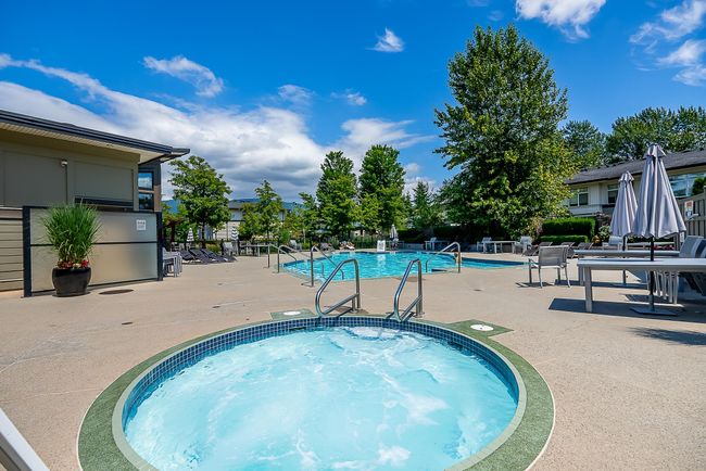 405 - 1151 Windsor Mews, Condo with 2 bedrooms, 2 bathrooms and 1 parking in Coquitlam BC | Image 24
