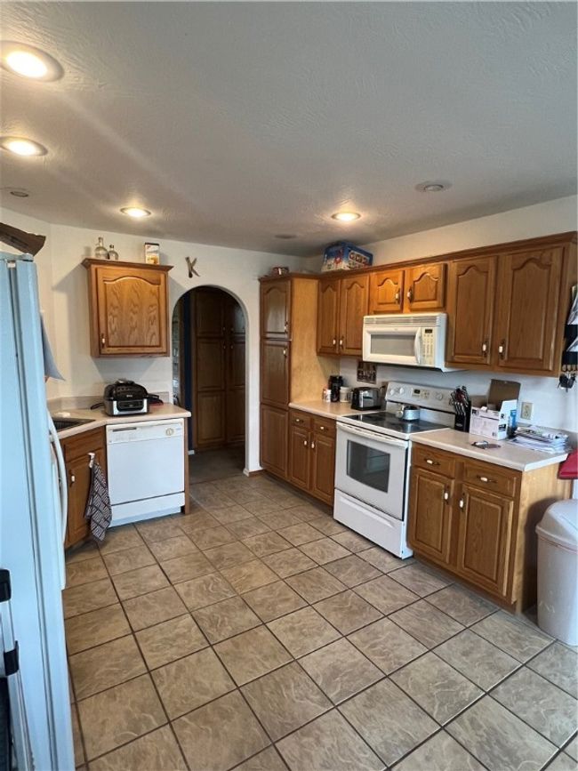410 E Kennedy St, House other with 3 bedrooms, 2 bathrooms and null parking in Strafford MO | Image 4