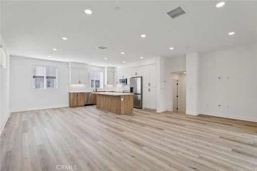 1693 Coral Sea Lane, San Pedro, CA, 90731 | Card Image