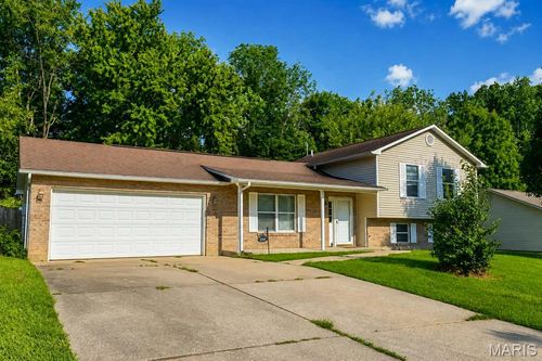 234 S Forester Dr, Cape Girardeau, MO, 63701-8529 | Card Image