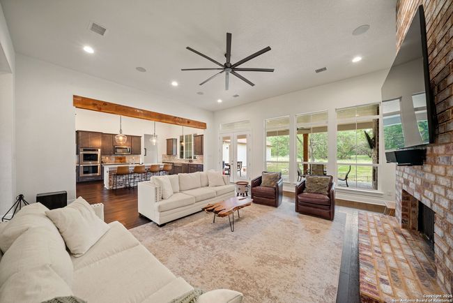 117 Sabella, House other with 4 bedrooms, 4 bathrooms and null parking in Spring Branch TX | Image 7