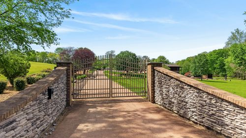 480 Mobley Rd, Clarksville, TN, 37043 | Card Image