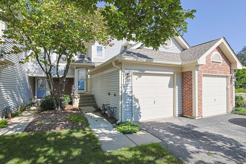 712 Shady Oaks Ct, Elgin, IL, 60120-4363 | Card Image