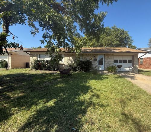 1017 Peace Rose Ave, Garland, TX, 75040-5735 | Card Image