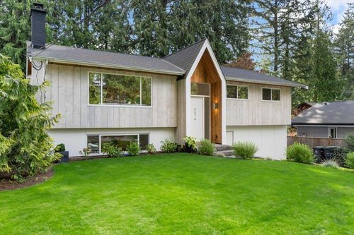 4514 Glenwood Ave, North Vancouver, BC, V7R4G5 | Card Image