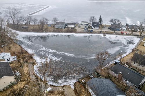 6198 Brancheau Rd, Newport, MI, 48166-9811 | Card Image