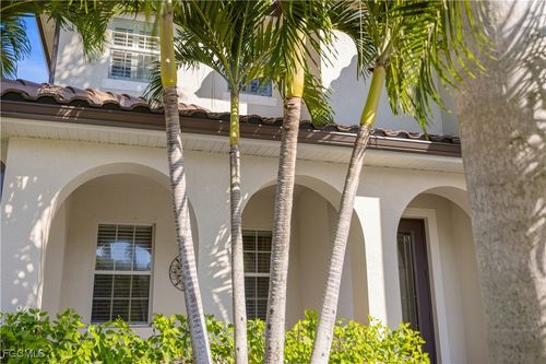 8250 Sumner Ave, FORT MYERS, FL, 33908-3815 | Card Image