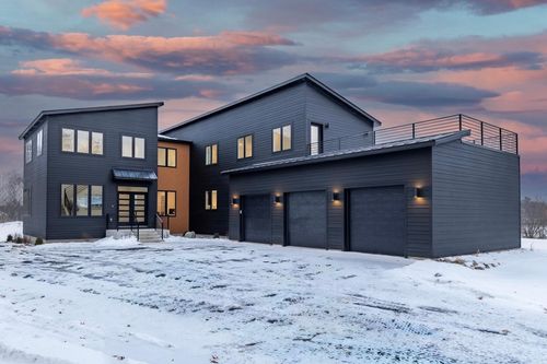 9597 Sandra Ln, Minnetonka, MN, 55305-4613 | Card Image