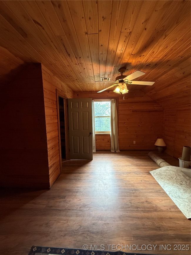 Hallway | Image 17