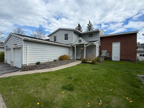 42 Maryland Road, Plattsburgh, NY, 12903 | Card Image