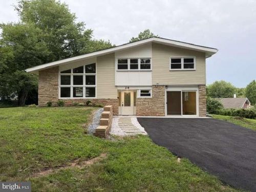 26 Camelot Dr, PLYMOUTH MEETING, PA, 19462-2130 | Card Image