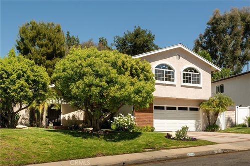 22815 Sparrowdell Dr, Calabasas, CA, 91302-1820 | Card Image