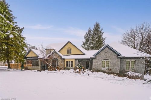 18 Palomino Dr, Carlisle, ON, L0R1H3 | Card Image