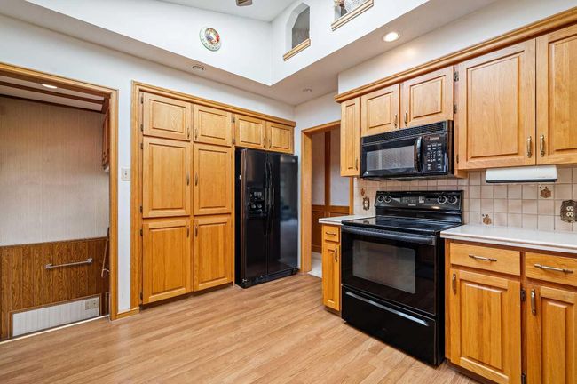 26 Rossburn Cres Sw, House detached with 1 bedrooms, 2 bathrooms and 2 parking in Calgary AB | Image 9