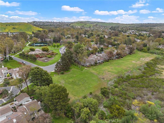 21 - 21 Rustling Wind, Condo with 4 bedrooms, 3 bathrooms and 2 parking in Irvine CA | Image 37