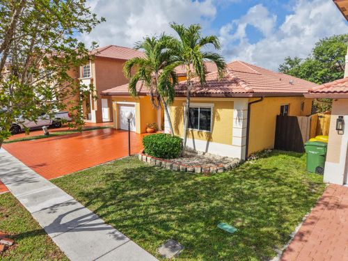 2724 Ne 42nd Ave, Homestead, FL, 33033-5189 | Card Image