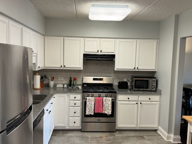 UNIT-407 - 5555 N Cumberland Ave, Condo with 1 bedrooms, 1 bathrooms and 1 parking in Chicago IL | Image 20