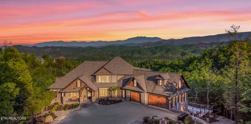 3270 Laurel Cove Trl, Sevierville, TN, 37862-1500 | Card Image