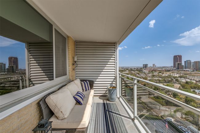 APT-2214 - 3883 Turtle Creek Blvd, Condo with 2 bedrooms, 2 bathrooms and null parking in Dallas TX | Image 29