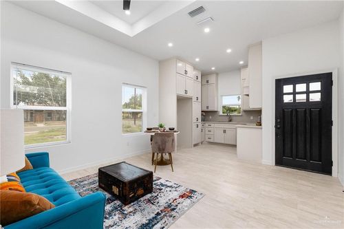 204 S Utah Ave, Weslaco, TX, 78596-6571 | Card Image