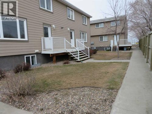 5524 49 Ave, Lloydminster, SK, S9V0V4 | Card Image