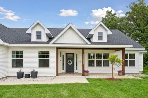18952 247th Ave Nw, Big Lake, MN, 55309-8346 | Card Image