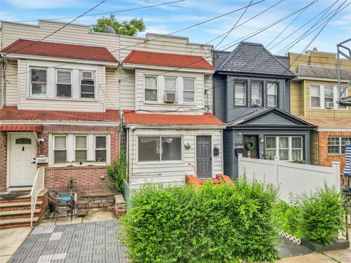 85 122nd St, Kew Gardens, NY, 11415-3232 | Card Image