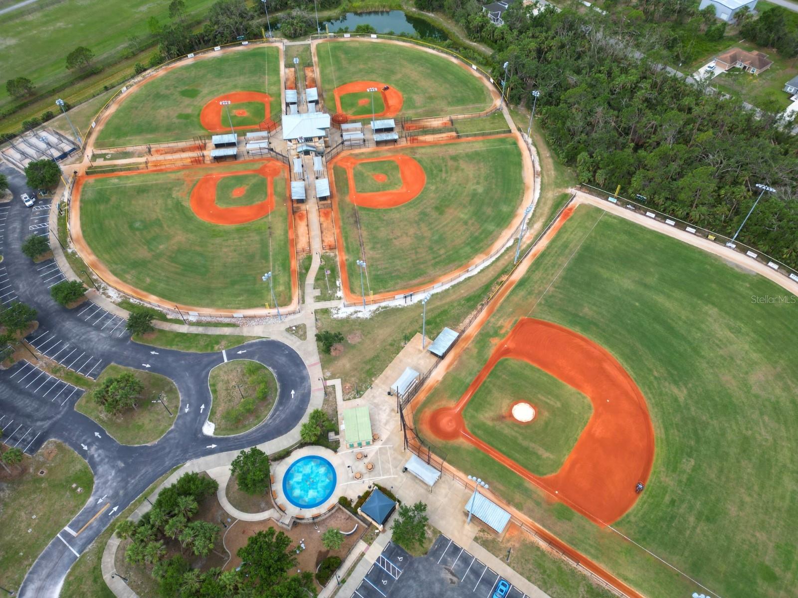 Land in NORTH PORT 4