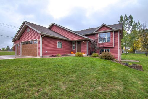 11685 44th Ave S, Chippewa Falls, WI, 54729-3192 | Card Image