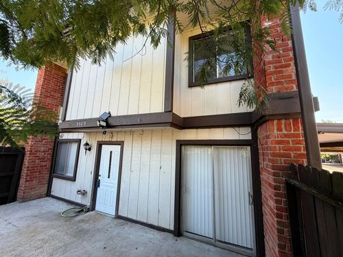 5321 Pinewilde Dr, Houston, TX, 77066-2814 | Card Image