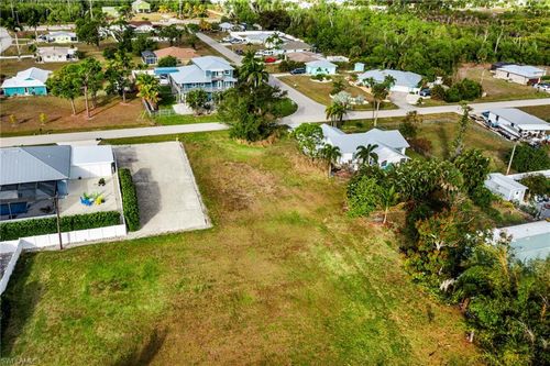 11390 Oakland Dr, Bokeelia, FL, 33922-3403 | Card Image