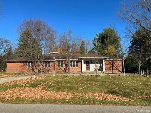 297 Vreeland Dr, Rochester Hills, MI, 48309-1909 | Card Image