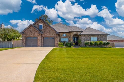 124 Lake Valley Dr, Maumelle, AR, 72113 | Card Image