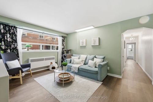 11-223 Macnab Street S, Hamilton, ON, L8P3C9 | Card Image