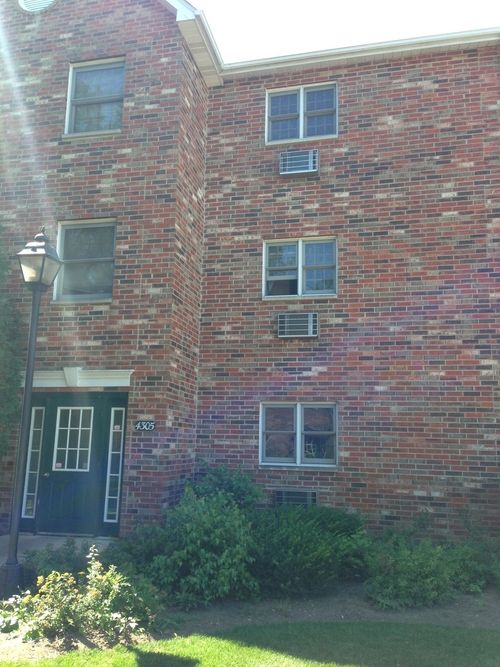 apt-2f-4305 Shamrock Ln, McHenry, IL, 60050-3107 | Card Image