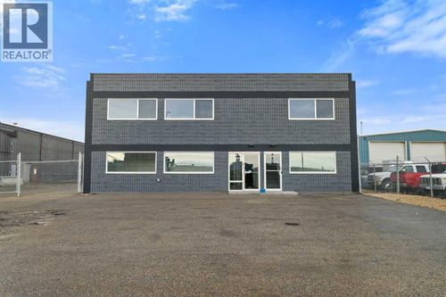 9036 108 St, Grande Prairie, AB, T8V4C8 | Card Image