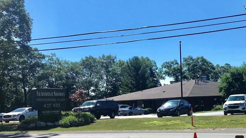 427 Seminole Rd, Norton Shores, MI, 49444-3747 | Card Image