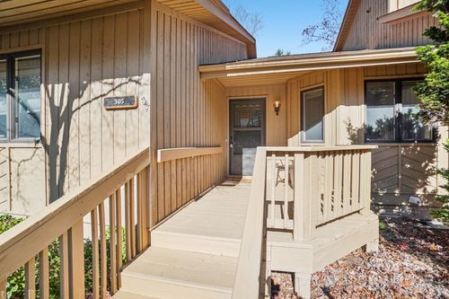 305 N Scarlet Oak Ln, Hendersonville, NC, 28791-2909 | Card Image