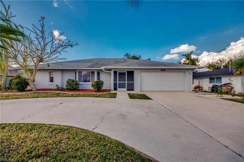 904 Se 4th Pl, Cape Coral, FL, 33990-1518 | Card Image