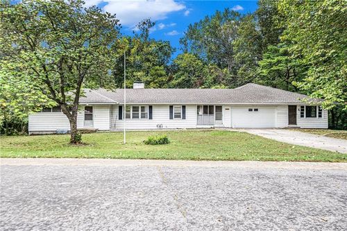 4914 Central St, Gladstone, MO, 64118-4317 | Card Image