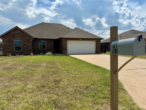 417 Lens St, Eastland, TX, 76448-3576 | Card Image