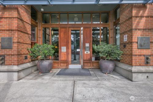 apt-408-2414 1st Ave, Seattle, WA, 98121-1306 | Card Image